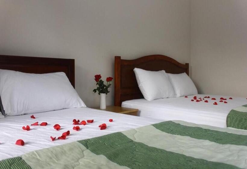 اتاق استاندارد چهارنفره با بالکن, Minh Kha