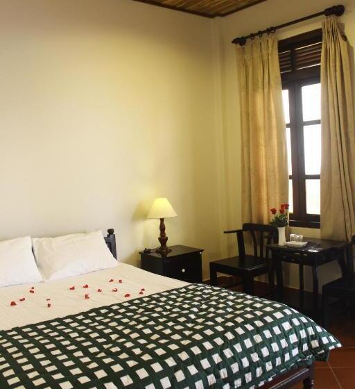 اتاق سوپریور, Minh Kha