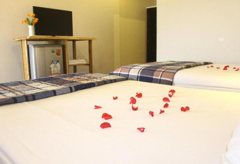 اتاق لوکس سه تخته, Minh Kha