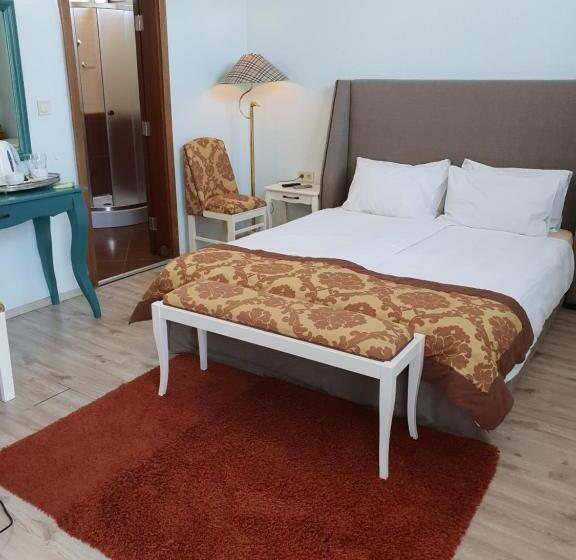 غرفة إقتصادية, Tempo Boutique