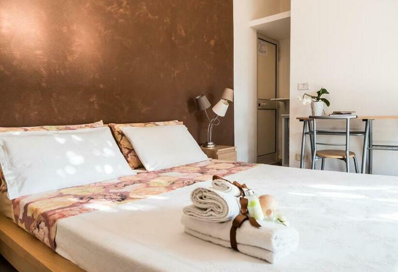 חדר דלוקס נוף לגינה, B&b Villaggio Regina