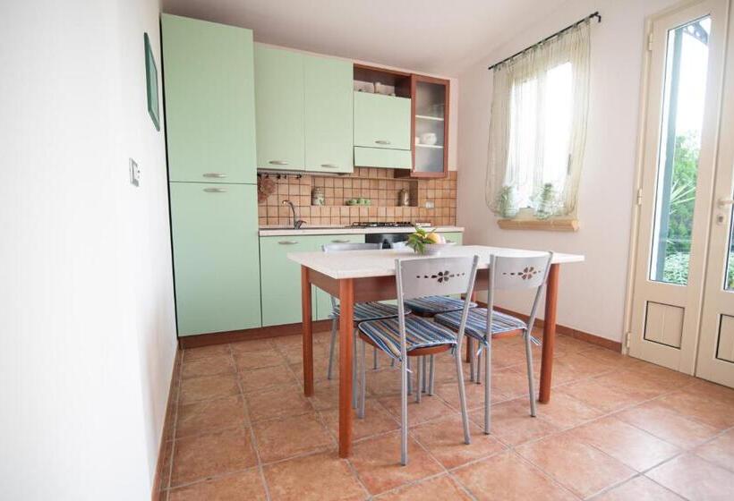 וילה בת חדר שינה 1, B&b Villaggio Regina