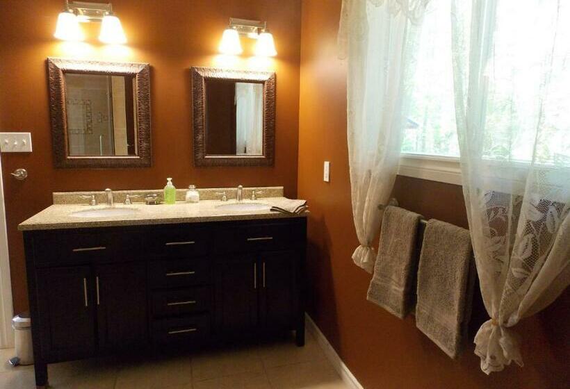 غرفة قياسية, Bear & Butterfly Bed And Breakfast