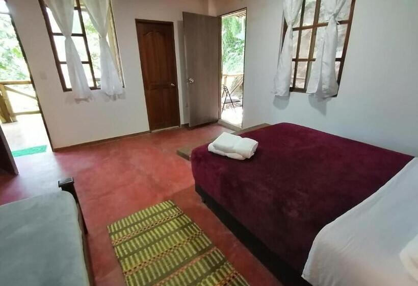 디럭스 트리플 룸, Colores De La Sierra