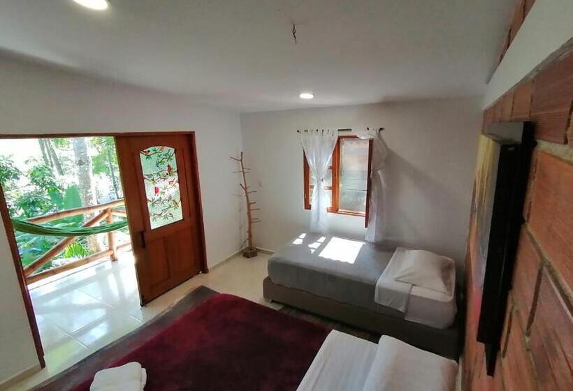 디럭스 4인 룸, Colores De La Sierra