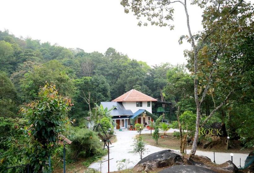 Quarto Estandar, Rock Haven Wayanad
