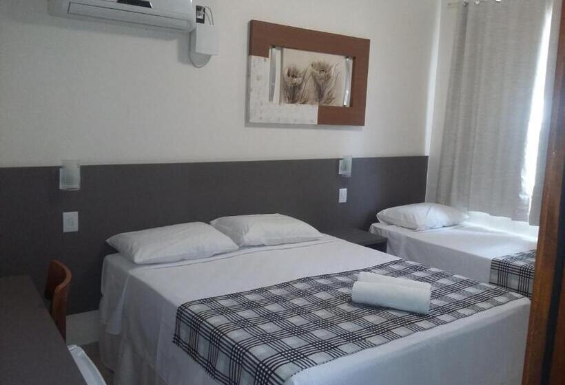 Quarto Triplo Estandar, Alfon