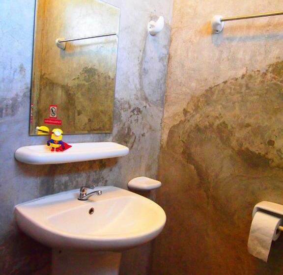 スタンダードルーム, Bedtime Story