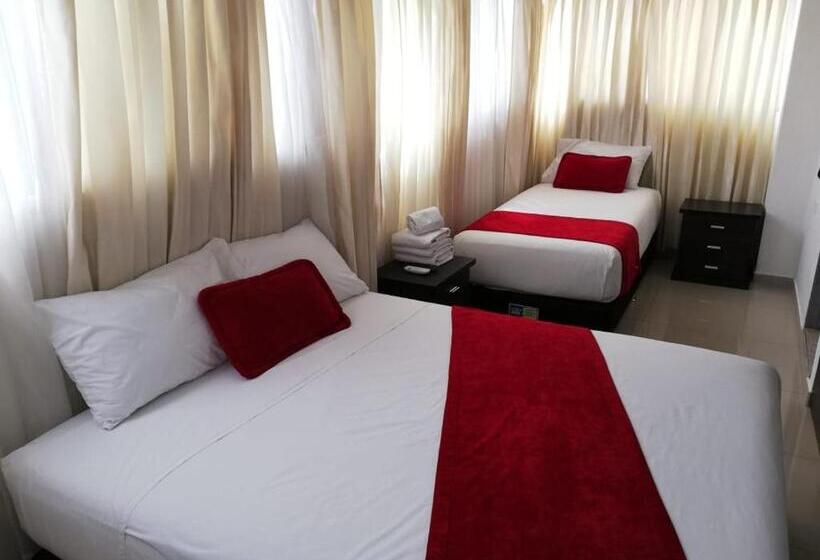 חדר אקונומי, Cafe Plaza