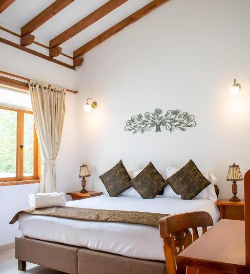 Семейный Номер Superior, El Giro