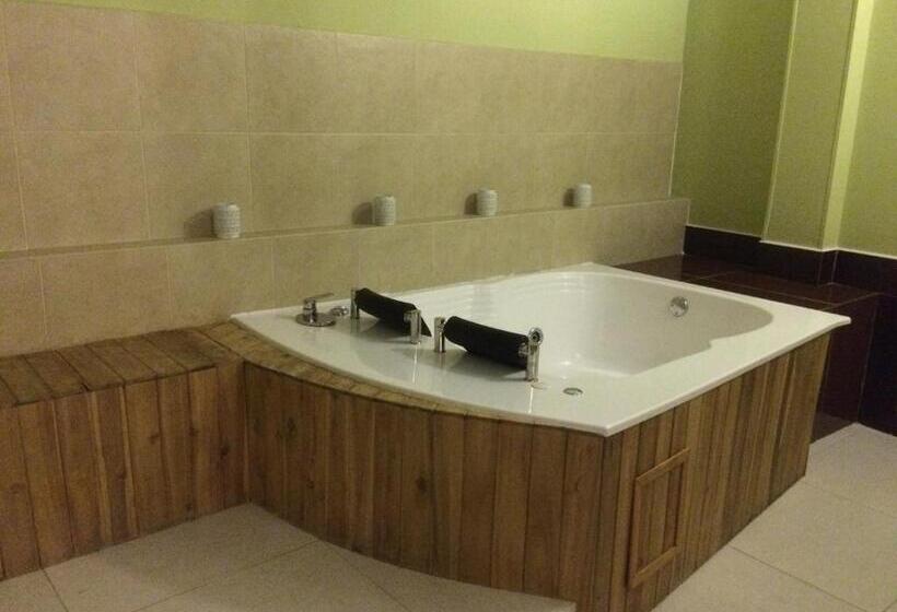 Люкс с гидромассажем, El Giro