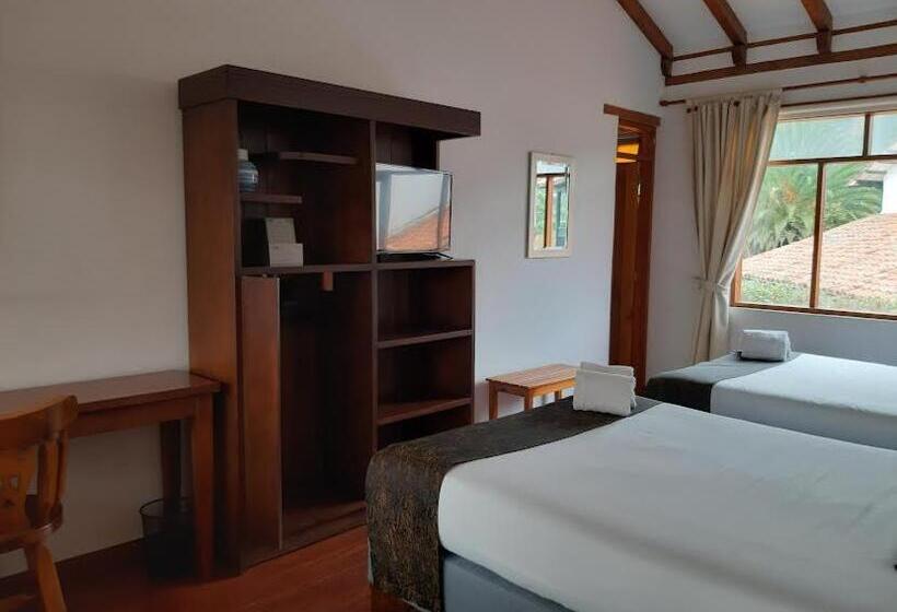 Номер Стандарт Трехместный, El Giro