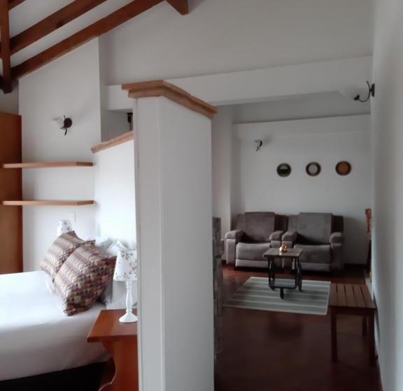 Люкс Кровать Кинг, El Giro