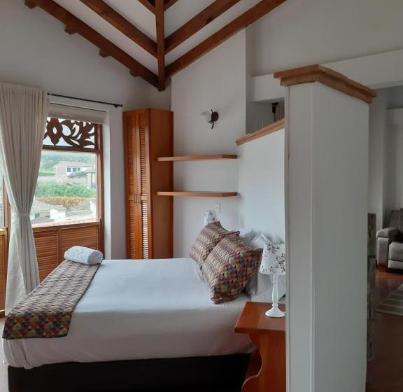 Люкс Кровать Кинг, El Giro