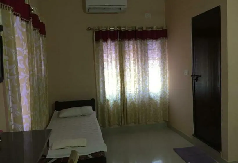 اتاق لوکس, Mega Tourist Home Palarivattom