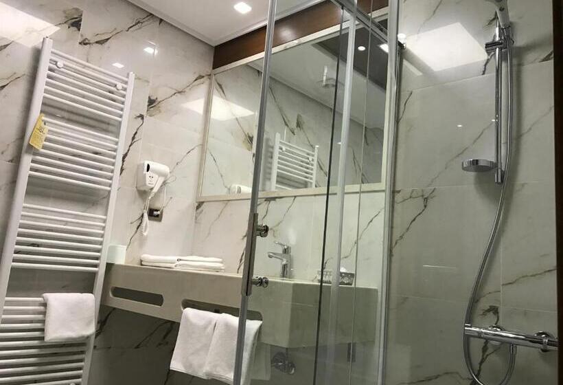 带大床的标准间, Kerculla Resort