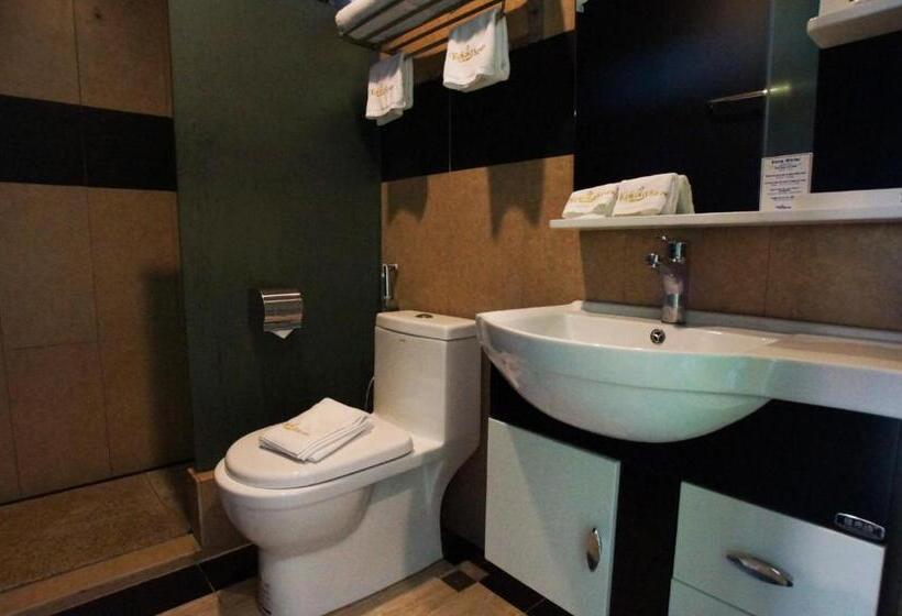 Quarto Deluxe Cama King, Kokol Haven Resort