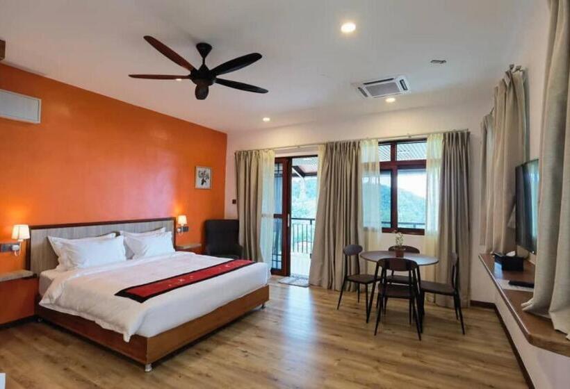 חדר סטנדרט לשלושה עם מרפסת, Kokol Haven Resort