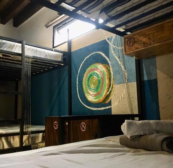 Кровать в Общей Комнате, Hostal Mexiqui Zocalo   Hostel