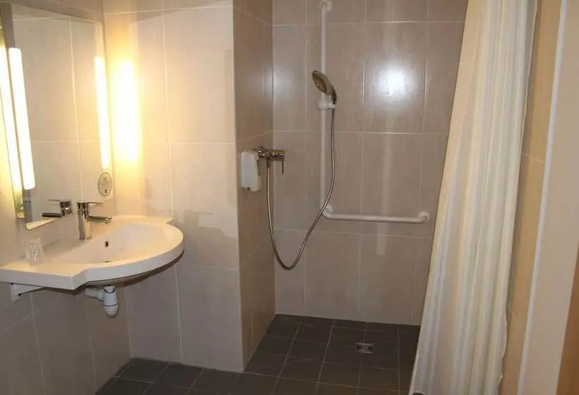 اتاق استاندارد برای معلولان, B&b Hotel Valence Tgv Romans