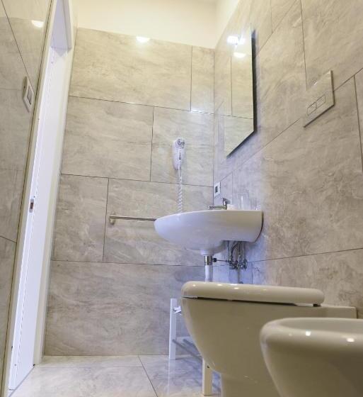 חדר סטנדרט לארבעה, Ville Vesuviane