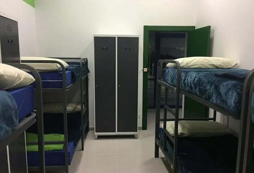 تختخواب در اتاق مشترک, Hostel De Las Facultades