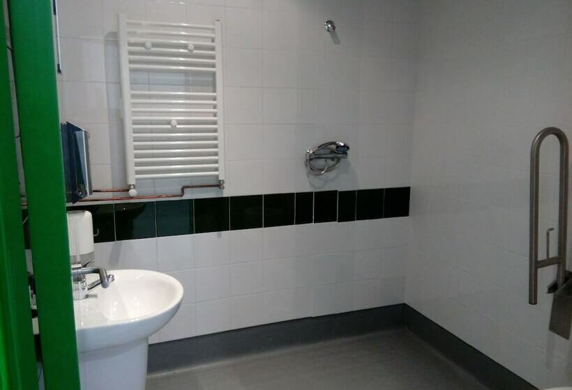 سرير فى غرفة مشتركه, Hostel De Las Facultades