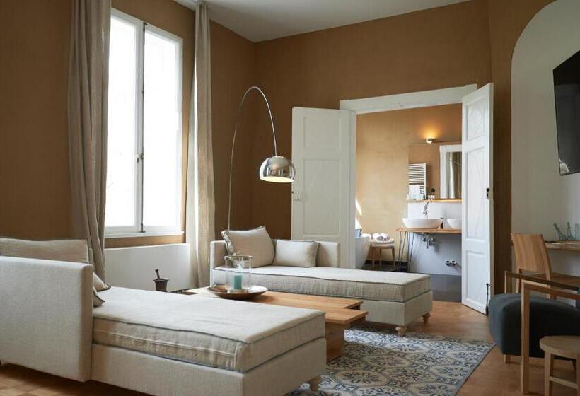 סוויטה, Alte Apotheke