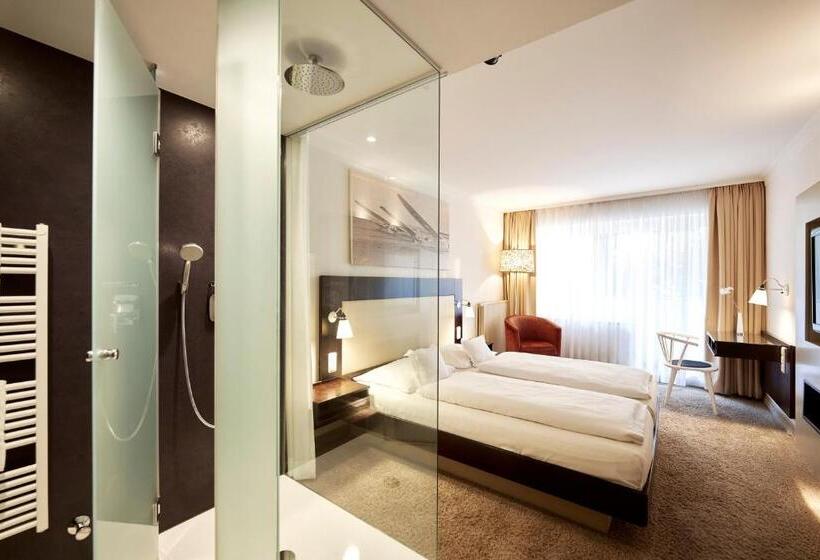 غرفة قياسية مزوَّدة بشُرفة, Der Kleine Hans