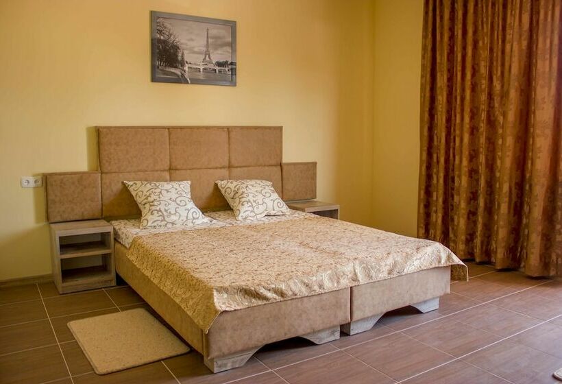 اتاق استاندارد, Lazurniy Bereg