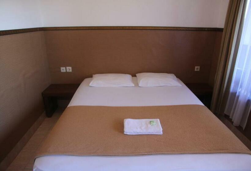 חדר סטנדרט, Pandora