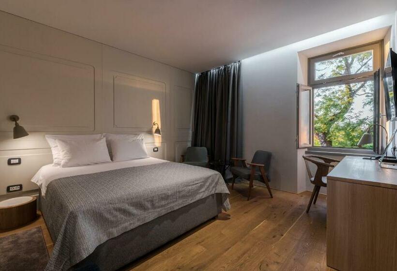 Номер Стандарт, Peteani