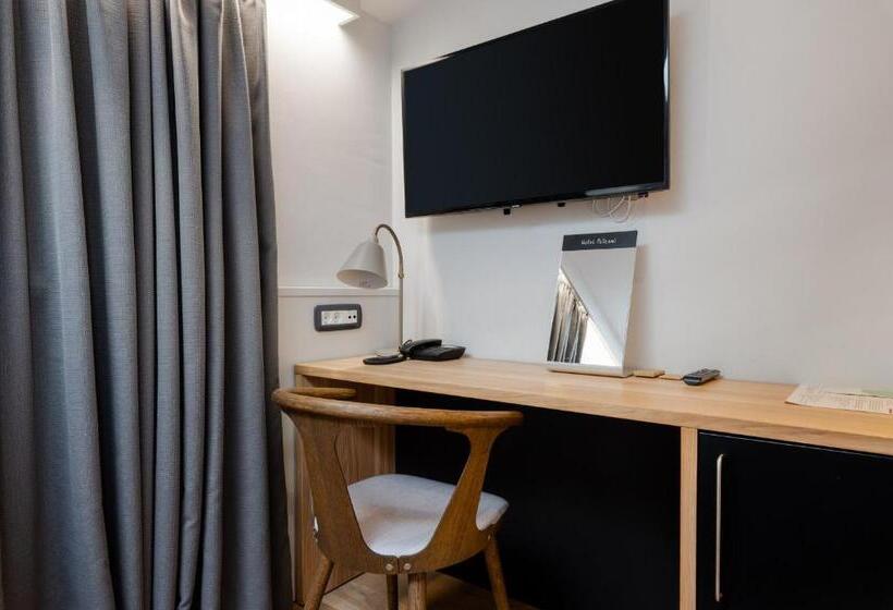 Номер Стандарт Индивидуальный, Peteani