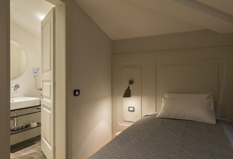 Номер Стандарт Индивидуальный, Peteani