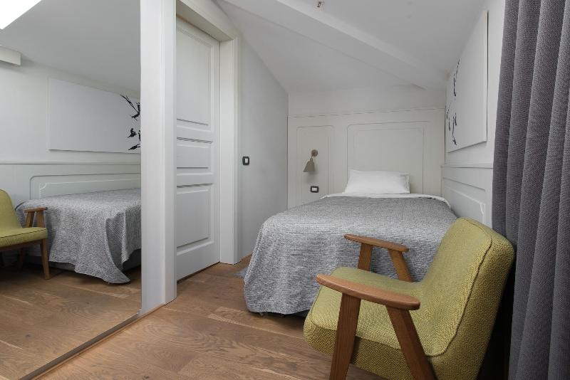 Номер Стандарт Индивидуальный, Peteani