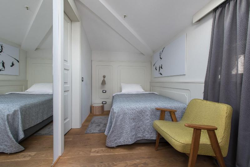 Номер Стандарт Индивидуальный, Peteani