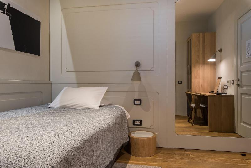 Номер Стандарт Индивидуальный, Peteani