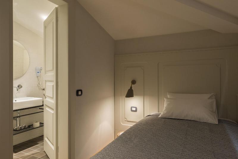 Номер Стандарт Индивидуальный, Peteani