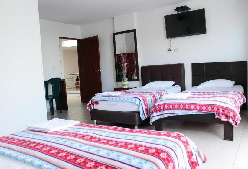 ファミリールーム, Santorini Neiva