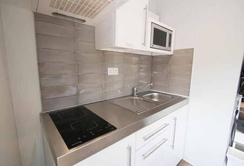 Студия Deluxe, Westciti Caroco Apart
