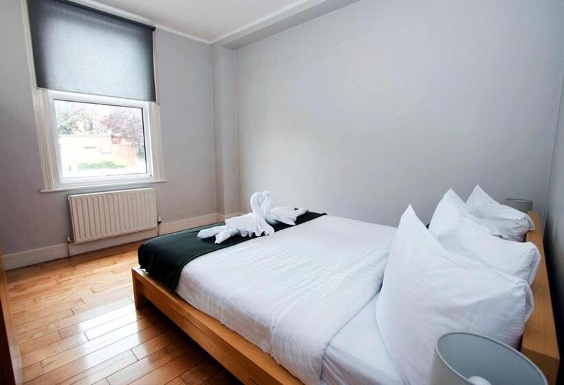 Апартаменты 2 Спальни, Westciti Caroco Apart