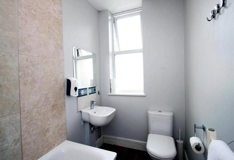 דירת שני חדרים, Westciti Caroco Apart