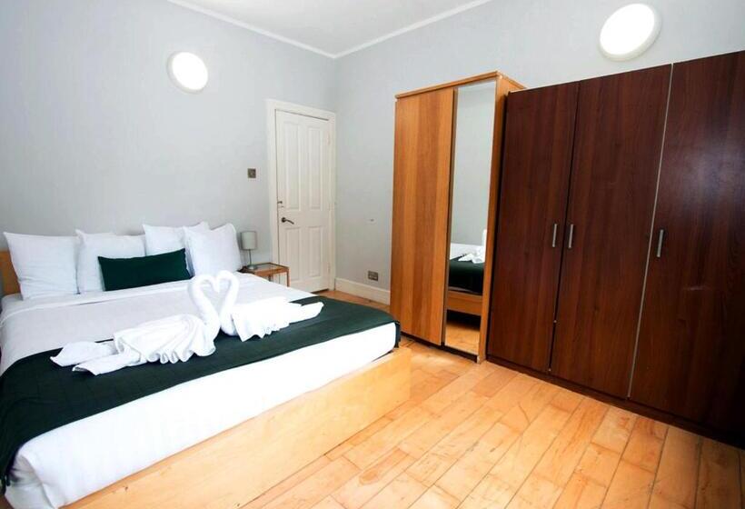 Апартаменты 2 Спальни, Westciti Caroco Apart