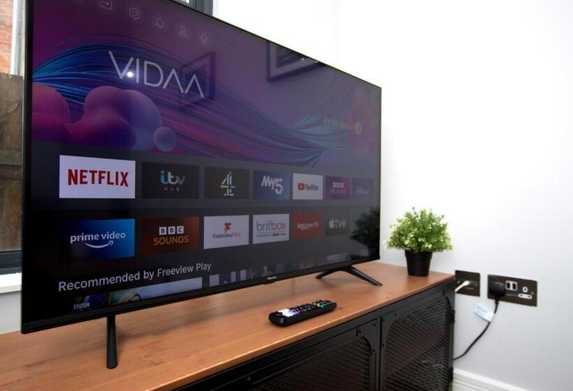 דירת שני חדרים, Westciti Caroco Apart