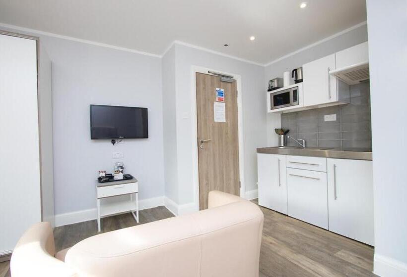 סטודיו דלוקס, Westciti Caroco Apart