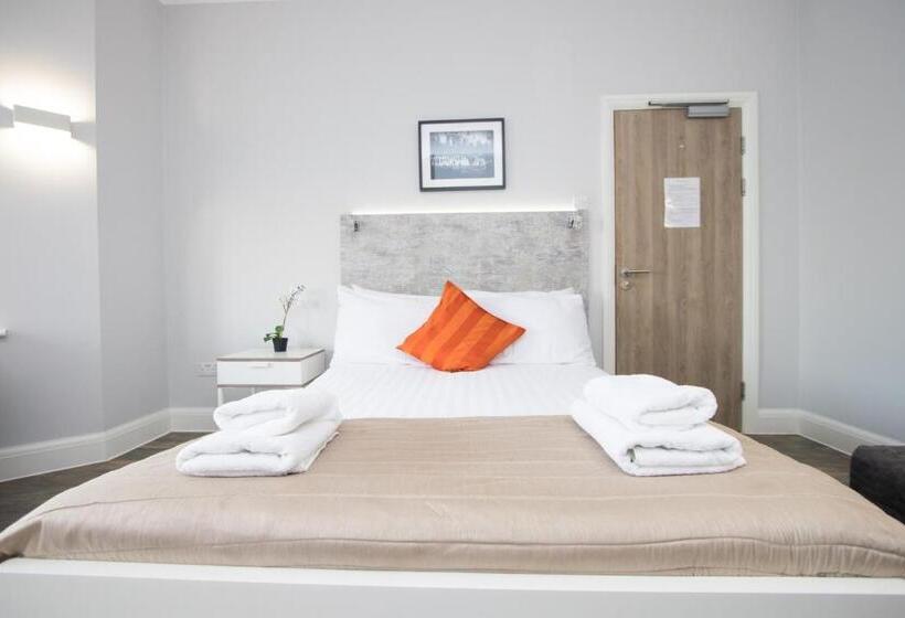 סטודיו דלוקס, Westciti Caroco Apart