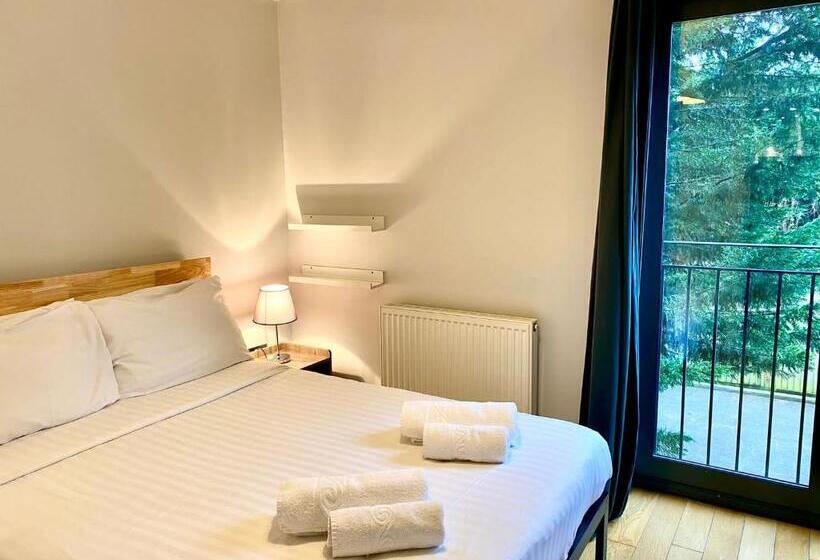 Апартаменты 1 Спальня, Westciti Caroco Apart