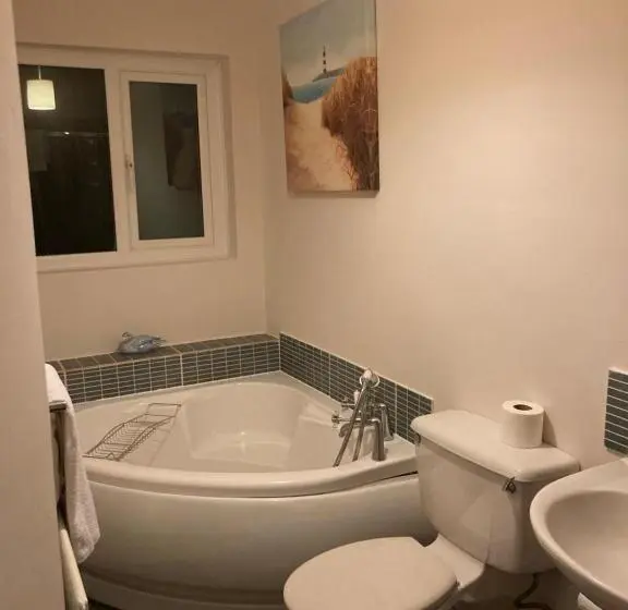 スタンダードシングルルーム, Overdale Motel