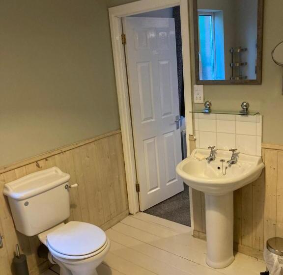 豪华园景房, Overdale Motel