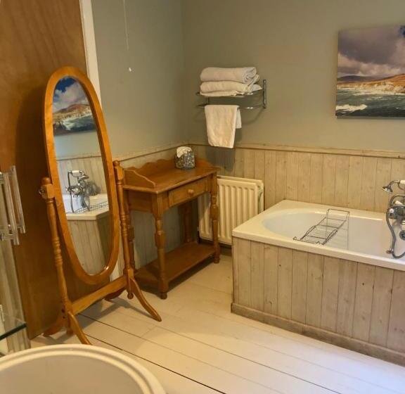 豪华园景房, Overdale Motel